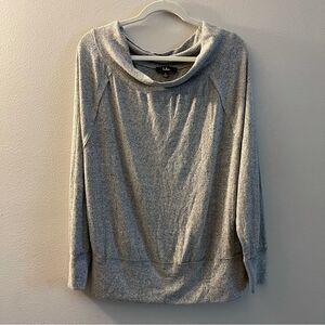 NWT Lulus extremely soft sweater size M